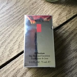Elizabeth Arden Millenium Day Renewal Emulsion